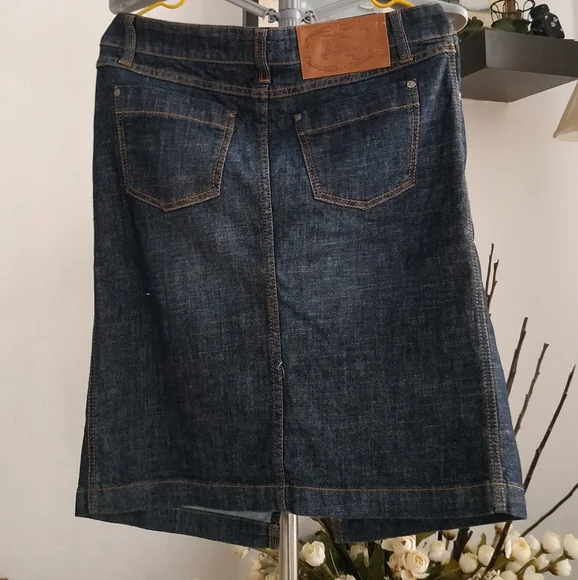 Burberry London Denim Skirt (With tag) - Picture 5 of 12